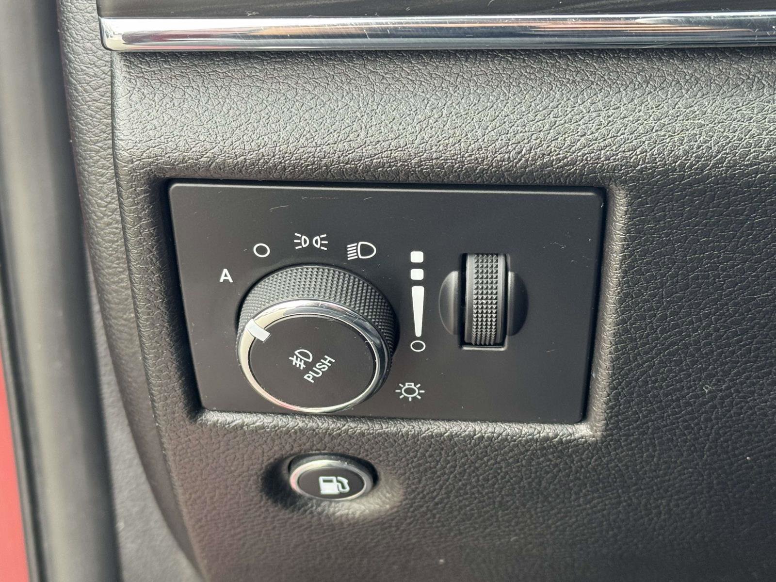 Used 2021 Jeep Grand Cherokee Limited w/ Quick Order Package 28K 80th image 17