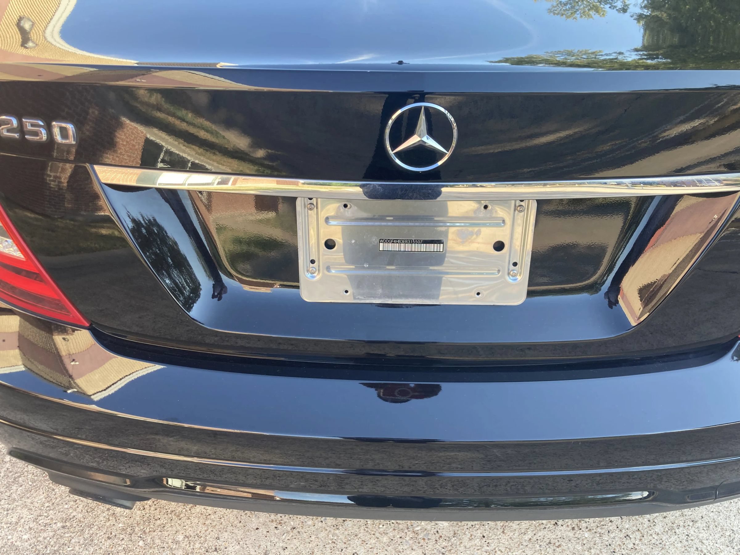 Used 2014 Mercedes-Benz C 250 Sedan w/ Premium 1 Package image 18