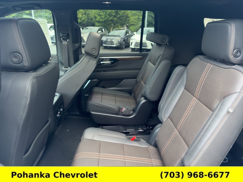 New 2026 Chevrolet Suburban High Country AWD/4WD image 28