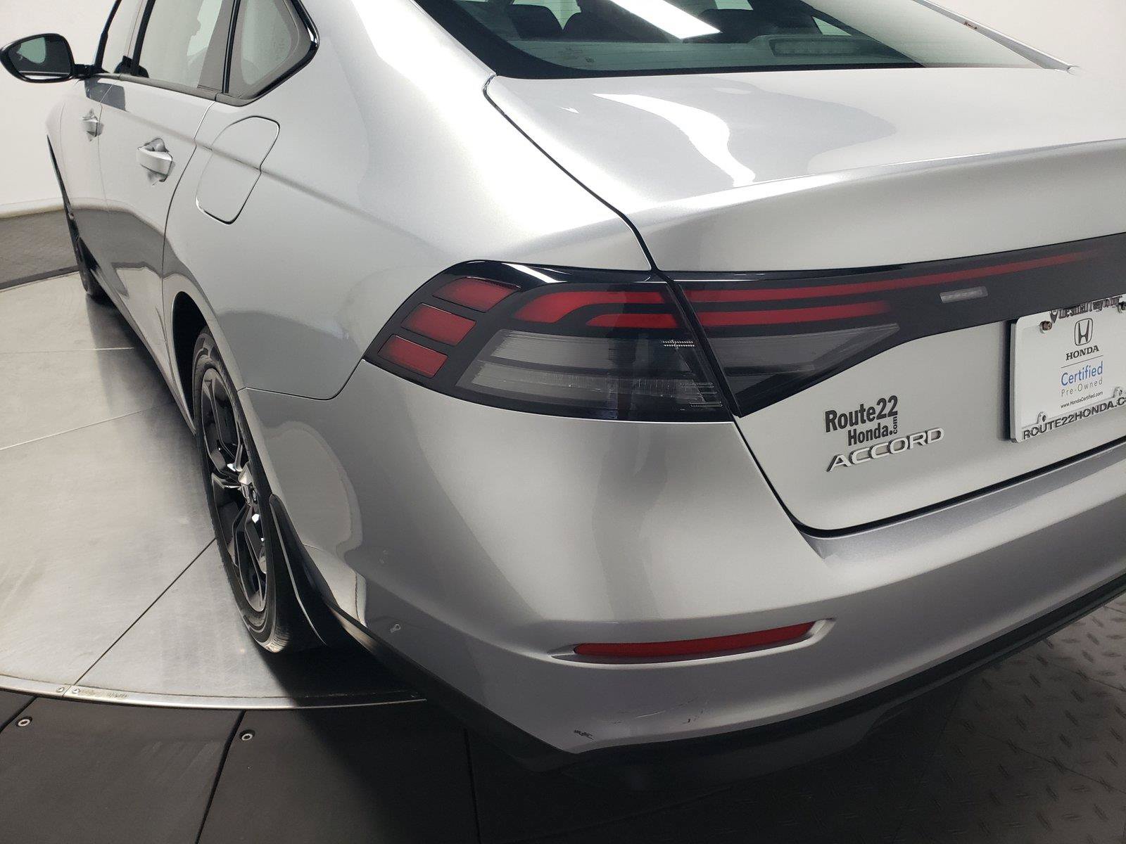 Used 2025 Honda Accord SE image 10