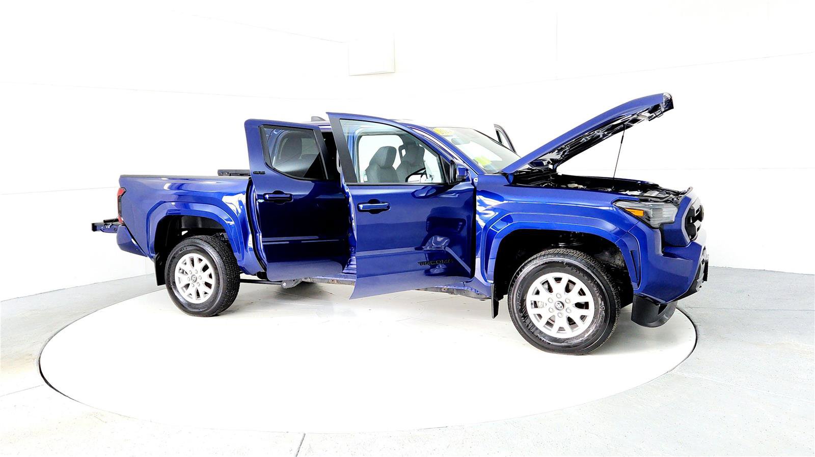 Certified 2024 Toyota Tacoma SR5 image 12