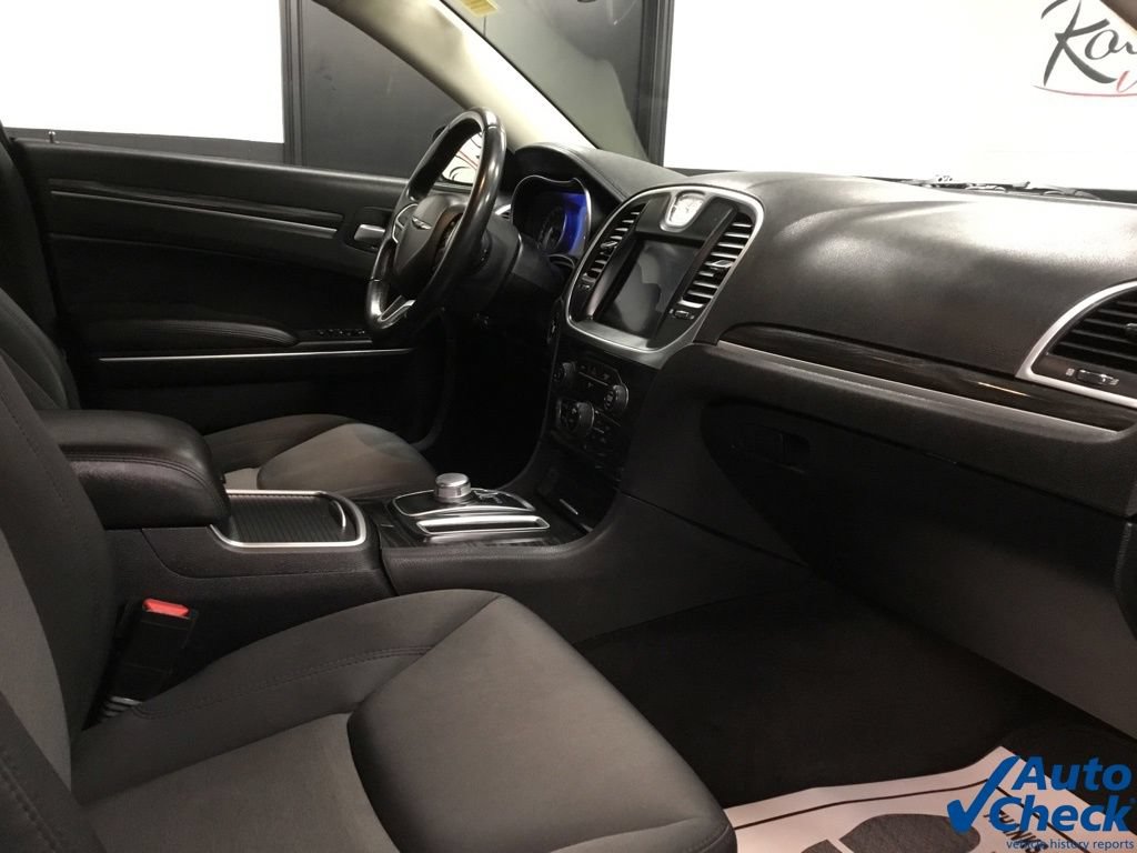 Used 2018 Chrysler 300 Touring w/ Sport Appearance Package RWD image 36