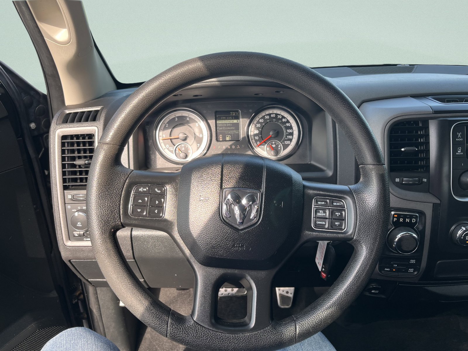 Used 2017 RAM 1500 Express AWD/4WD image 14