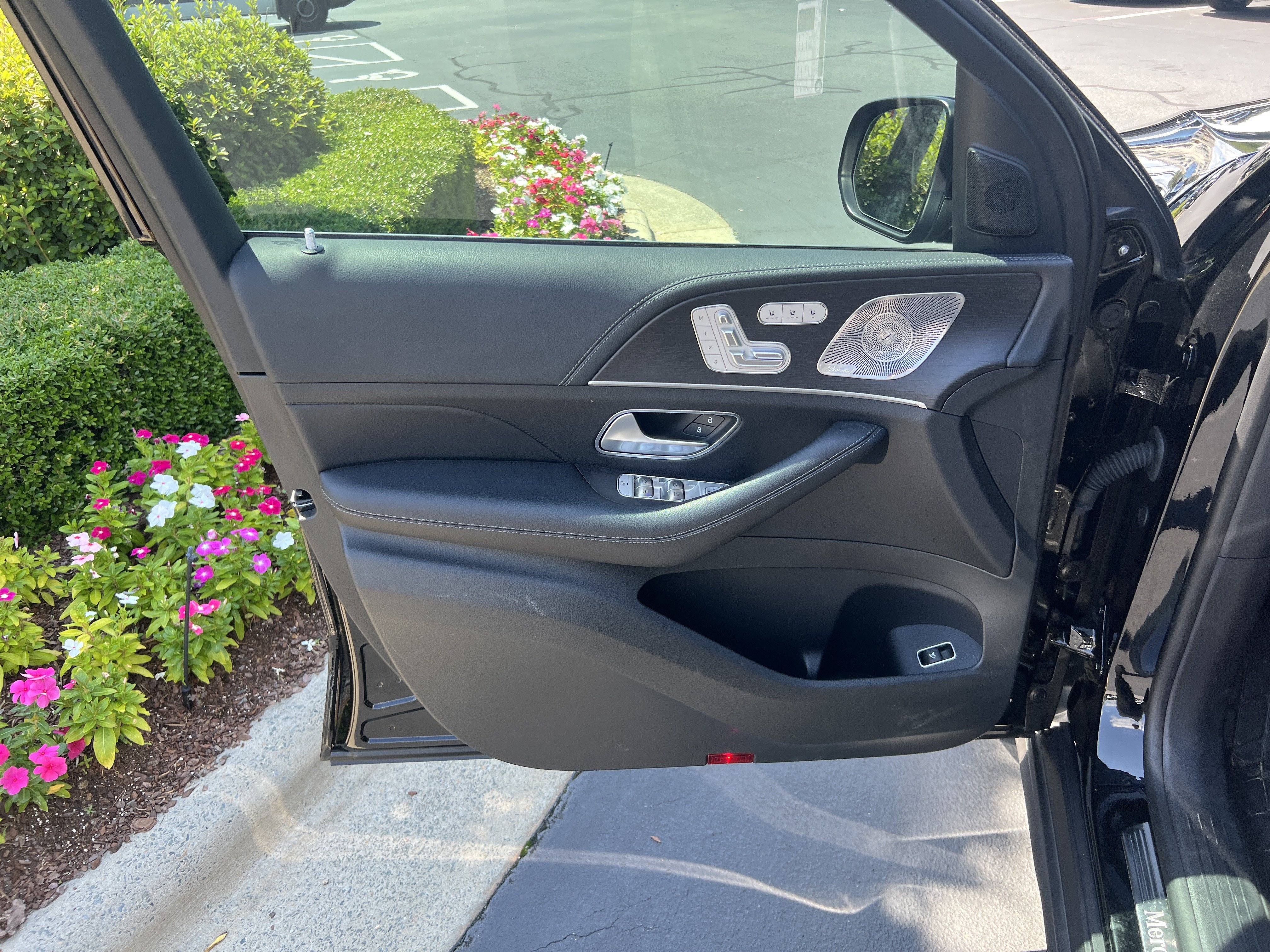 Certified 2025 Mercedes-Benz GLS 450 4MATIC image 14