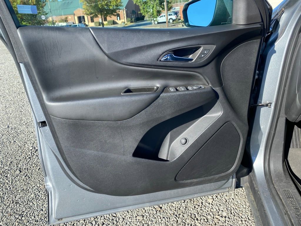 Used 2023 Chevrolet Equinox LT image 9