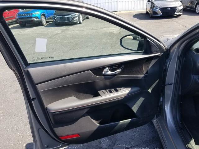 Used 2023 Kia Forte GT FWD image 9