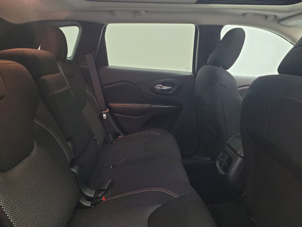 Used 2016 Jeep Cherokee 75th Anniversary AWD/4WD image 19