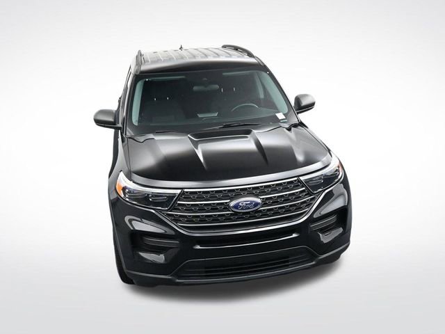 Used 2023 Ford Explorer XLT image 30
