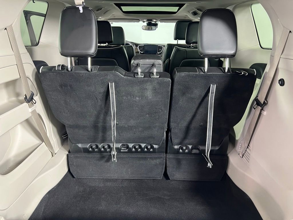 Certified 2024 Chrysler Pacifica Limited image 34