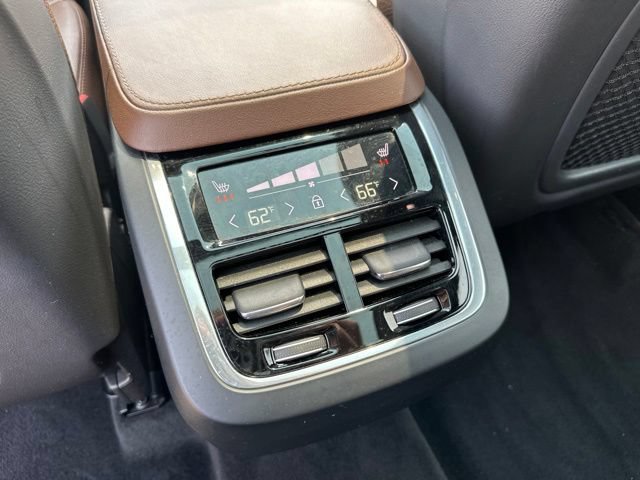 Certified 2023 Volvo XC90 B6 Core w/ Climate Package AWD/4WD image 15