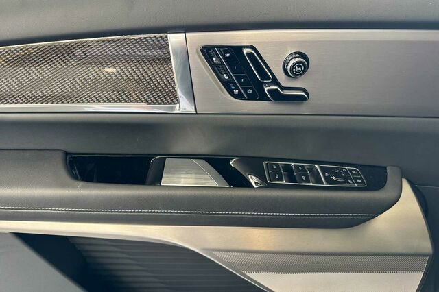 New 2026 Cadillac Vistiq Sport w/ LPO, Floor Liner Package image 11
