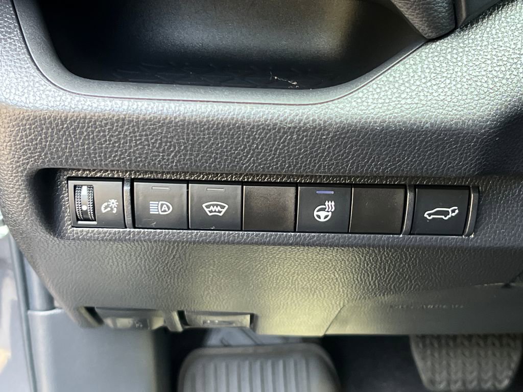 Used 2023 Toyota RAV4 XLE w/ Convenience Package image 29
