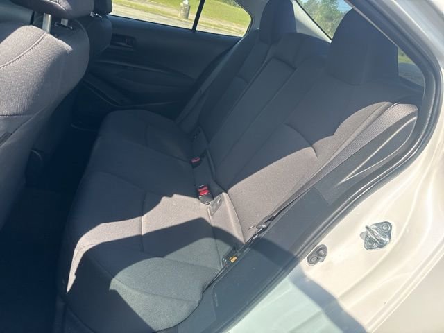 Used 2022 Toyota Corolla LE image 12