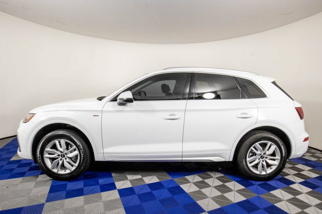 Used 2023 Audi Q5 2.0T Premium w/ Convenience Package AWD/4WD image 8