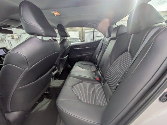 Used 2023 Toyota Camry SE image 11