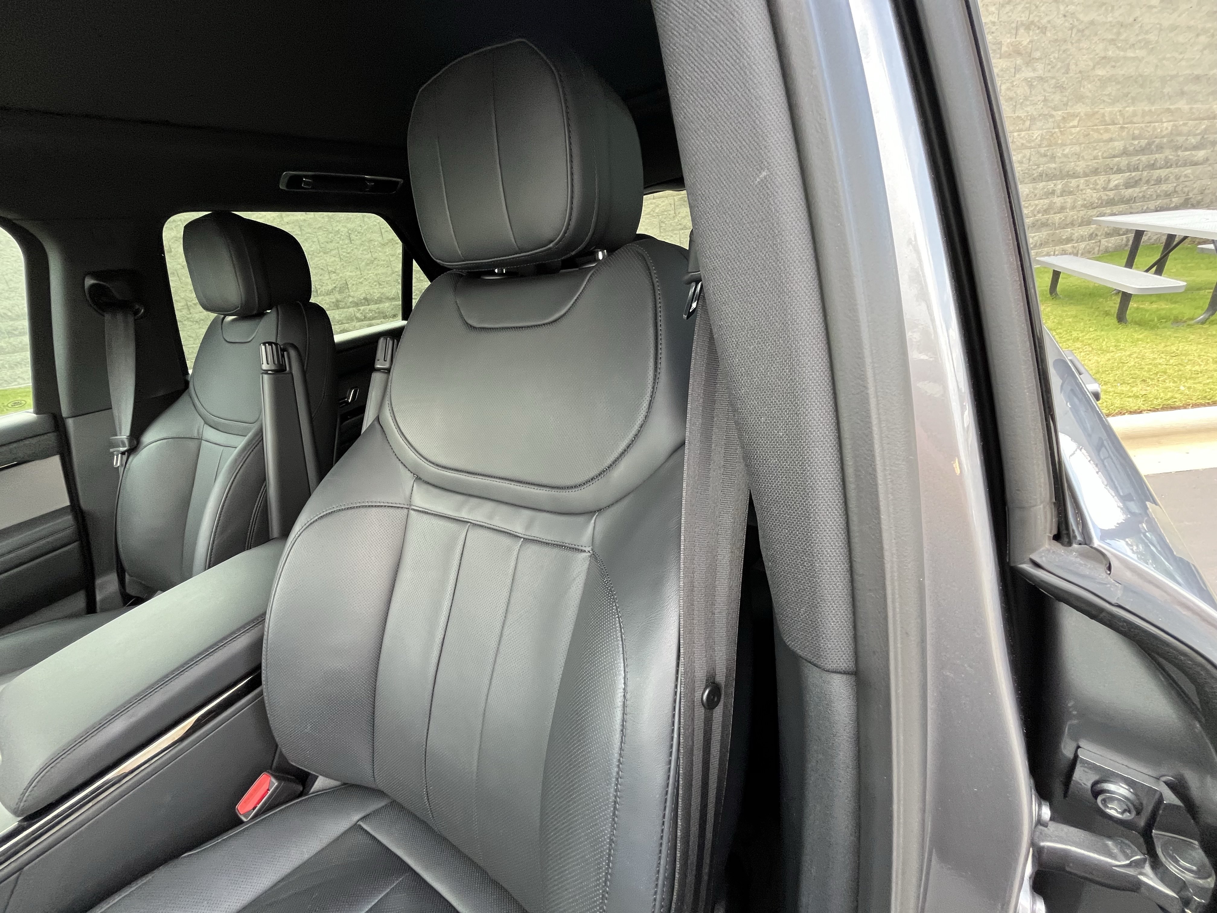 Certified 2025 Land Rover Range Rover Sport SE AWD/4WD image 16