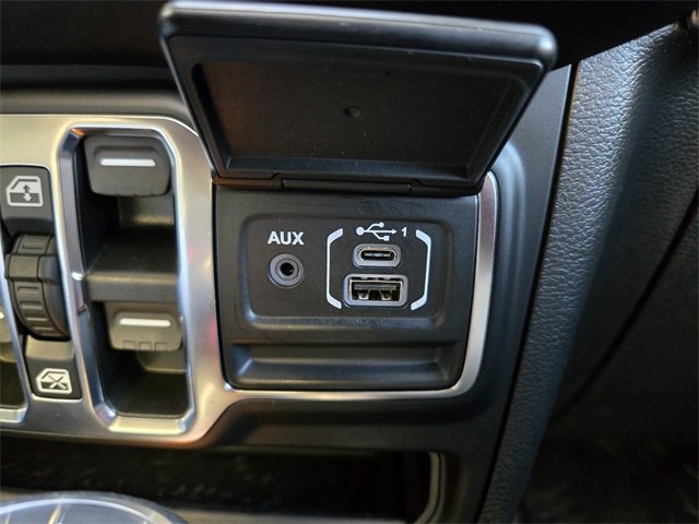 Used 2021 Jeep Wrangler Unlimited Sport image 25