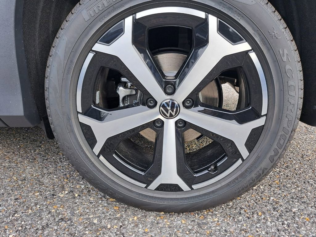 New 2026 Volkswagen Tiguan SE image 26