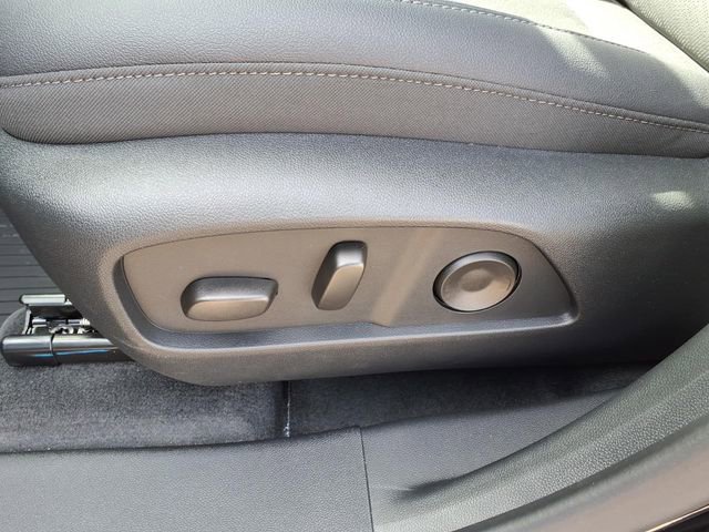 New 2026 Chevrolet Equinox LT w/ Convenience Package II image 17