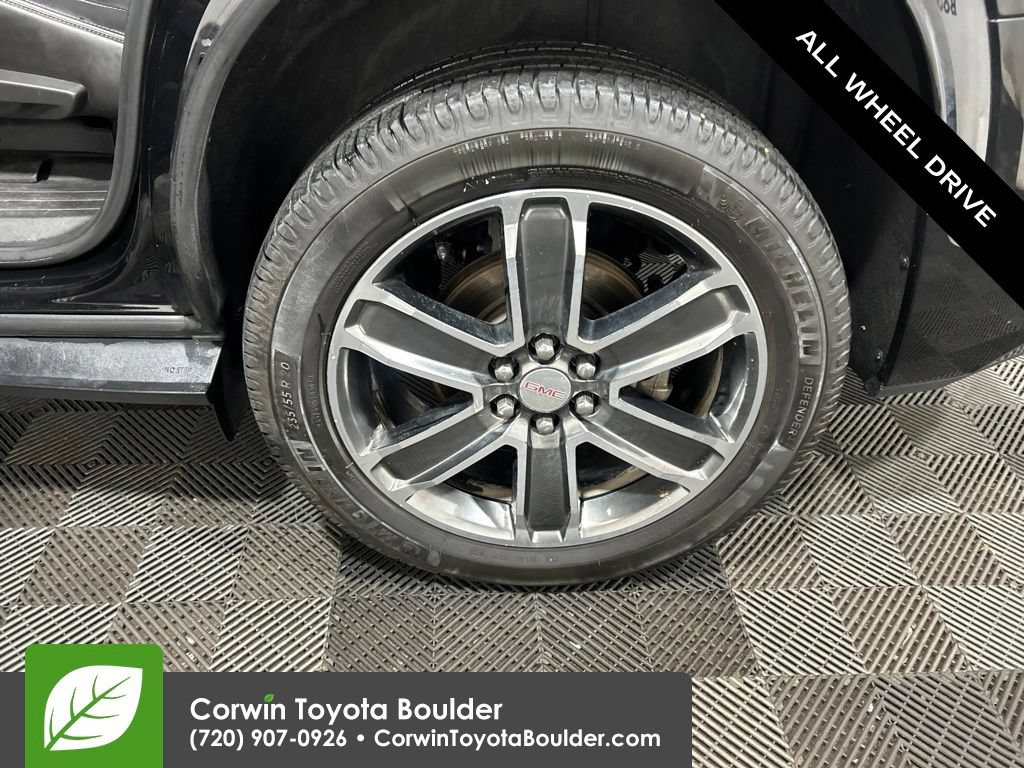 Used 2019 GMC Acadia Denali w/ Technology Package AWD/4WD image 33