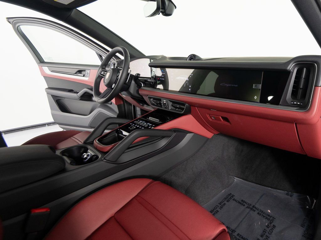 New 2026 Porsche Cayenne S image 31