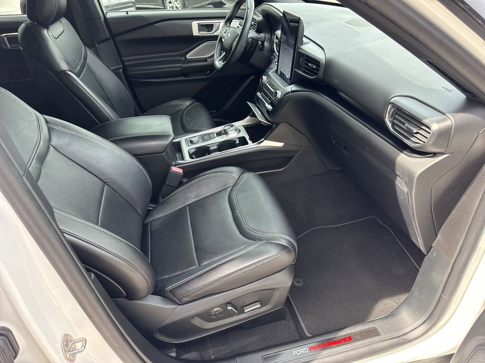 Used 2020 Ford Explorer ST w/ Premium Technology Package AWD/4WD image 38