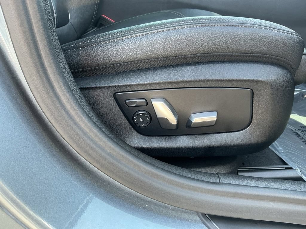 Used 2018 BMW 530i RWD image 21