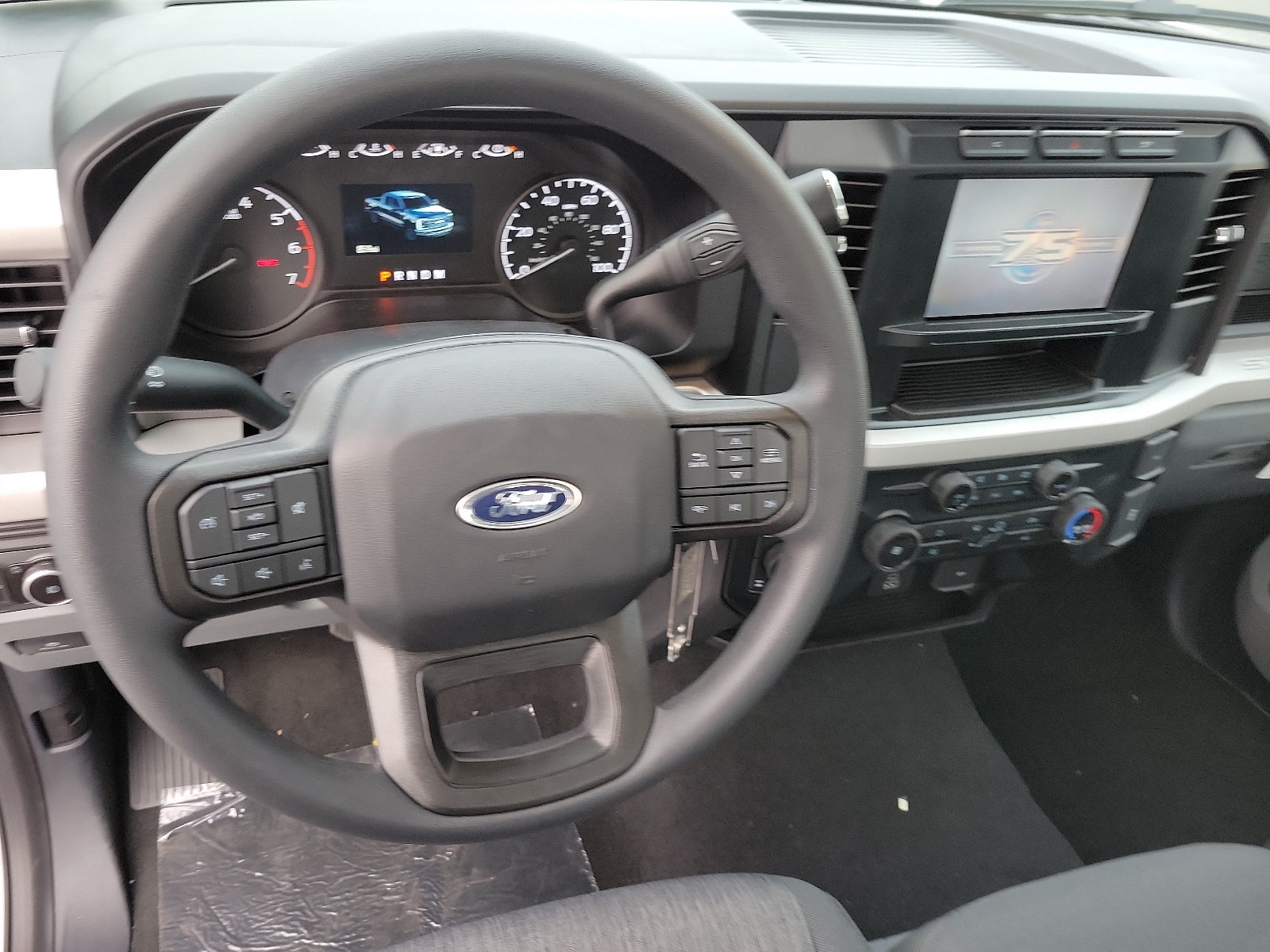 New 2023 Ford F350 XL w/ STX Appearance Package AWD/4WD image 4