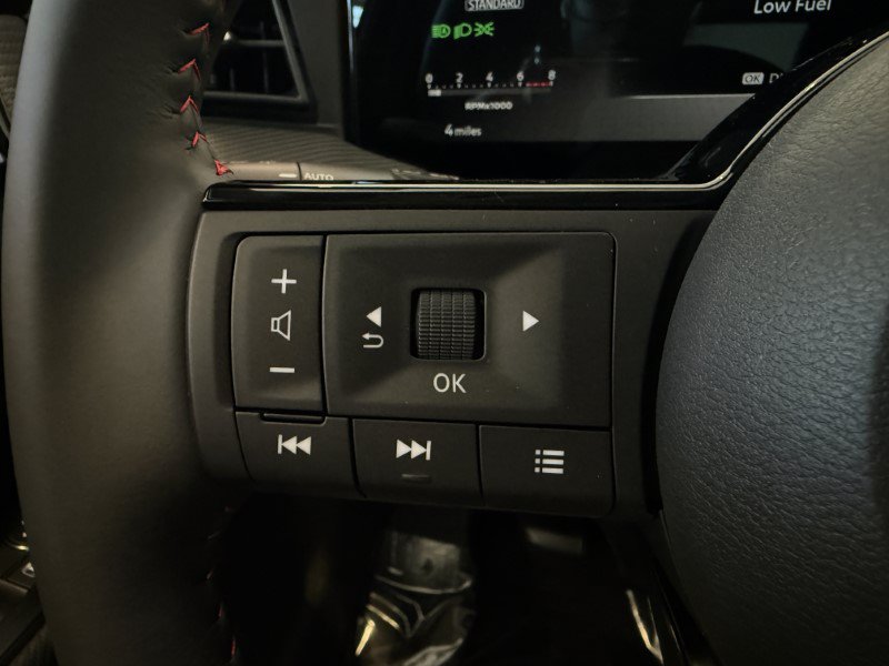 New 2026 Nissan Kicks SR FWD image 31