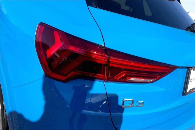 Used 2020 Audi Q3 2.0T Premium w/ Convenience Package image 29
