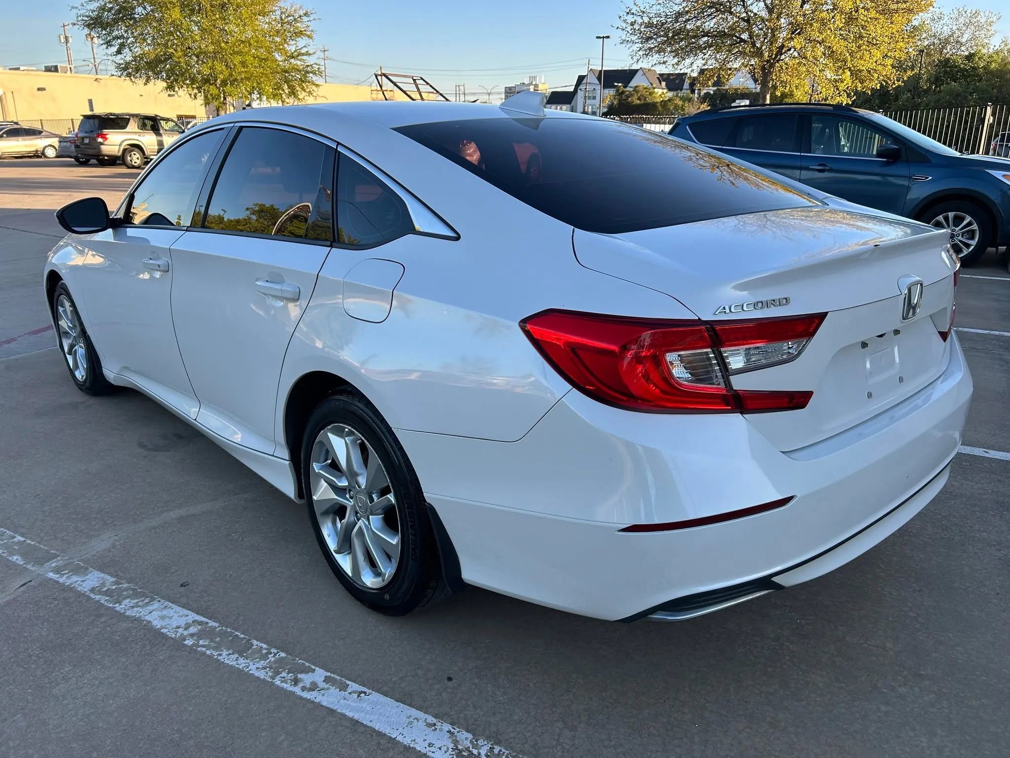 Used 2018 Honda Accord LX image 8