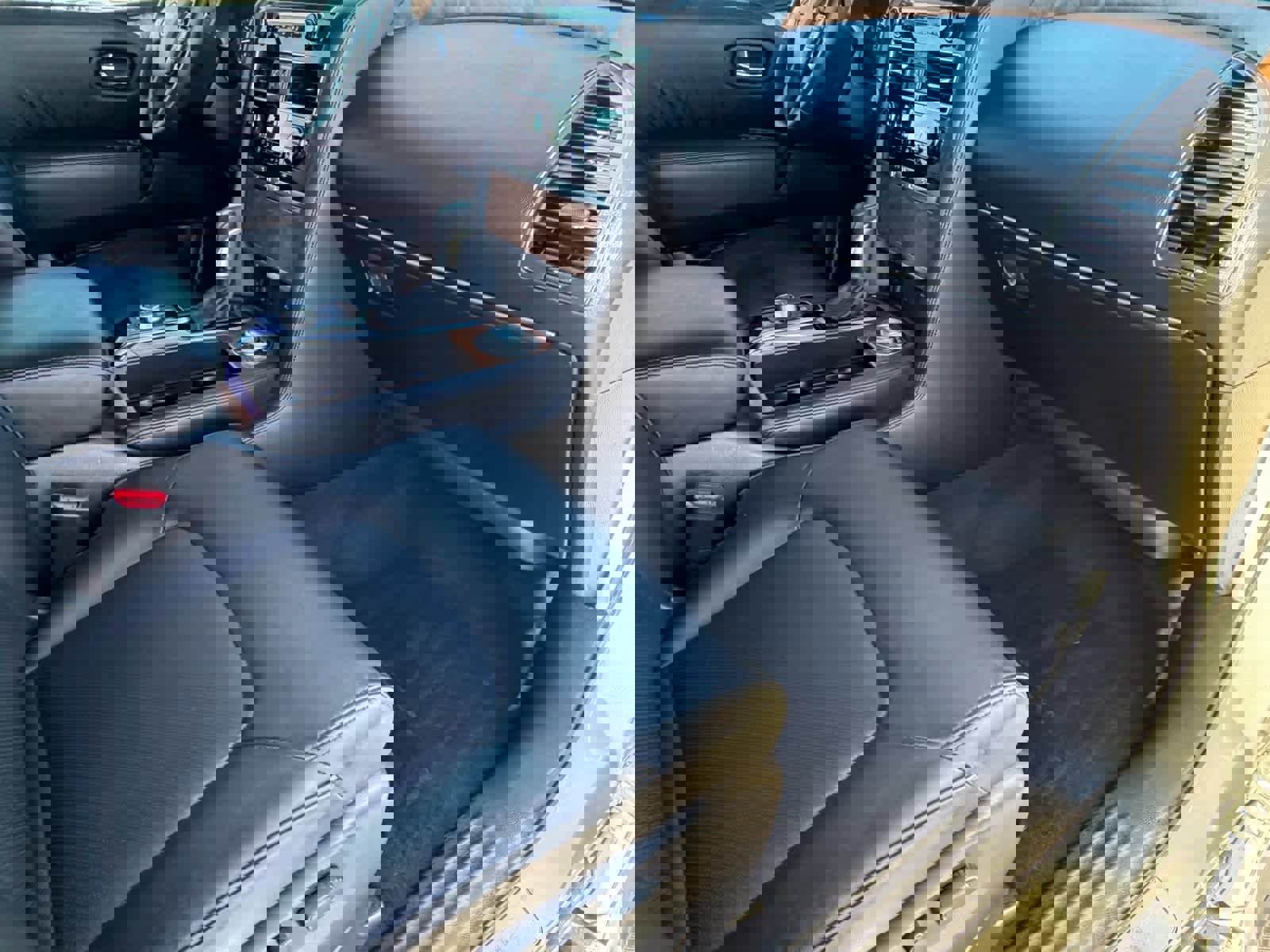 Certified 2021 Nissan Armada SL w/ Captain's Chairs Package image 14