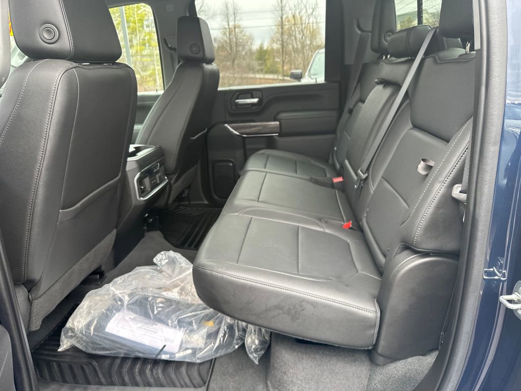 Used 2021 Chevrolet Silverado 2500 LTZ w/ LTZ Plus Package image 13