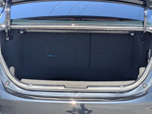 Used 2016 MAZDA MAZDA3 i Grand Touring image 4