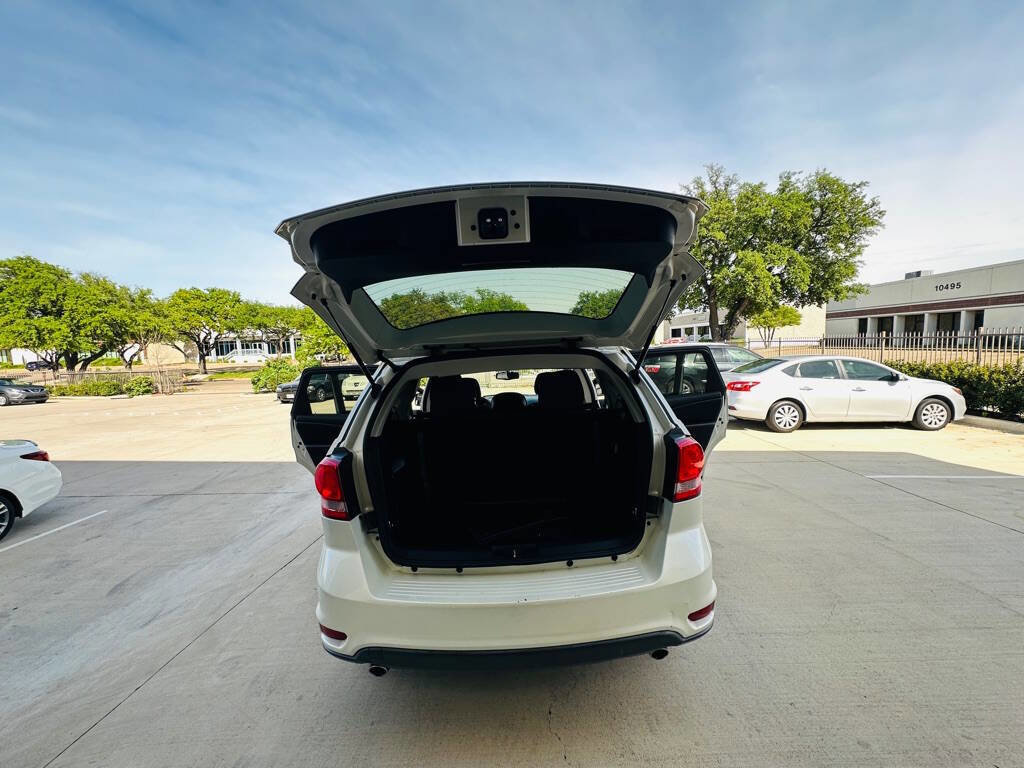 Used 2012 Dodge Journey SXT w/ Popular Equipment Group image 21