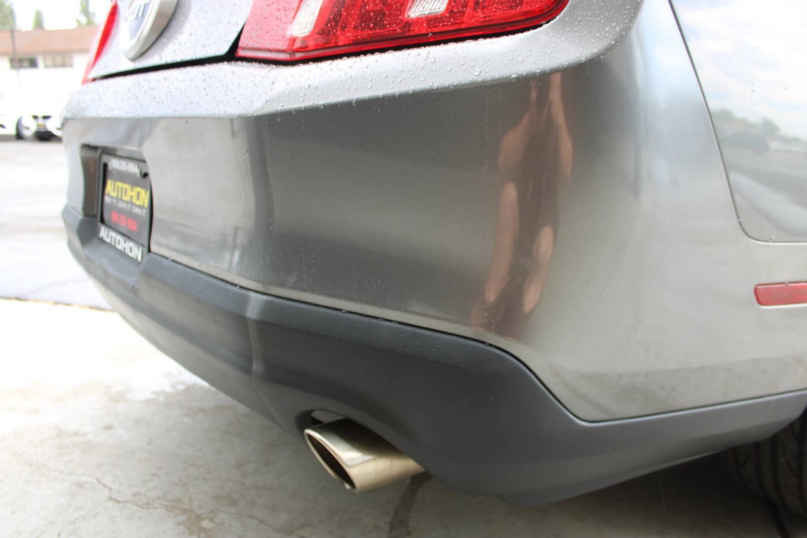 Used 2010 Ford Mustang GT Premium RWD image 28
