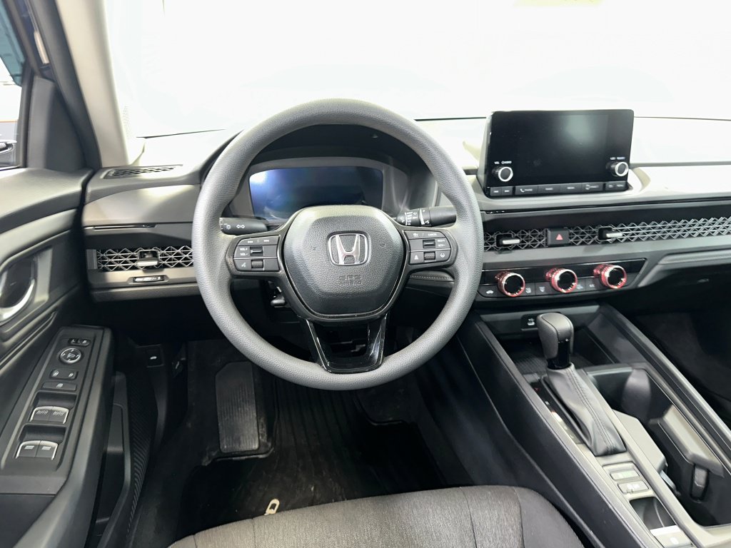 Used 2024 Honda Accord EX image 2