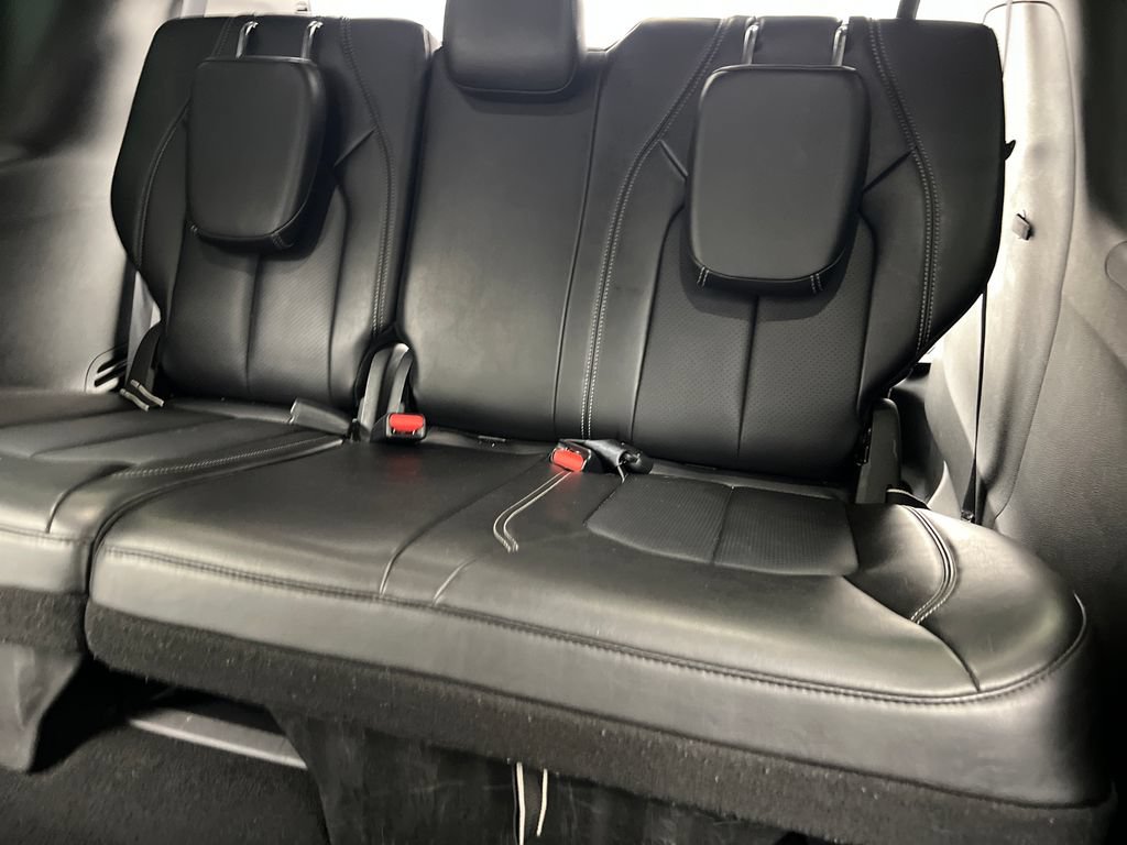 Used 2025 Chrysler Pacifica Select FWD image 45