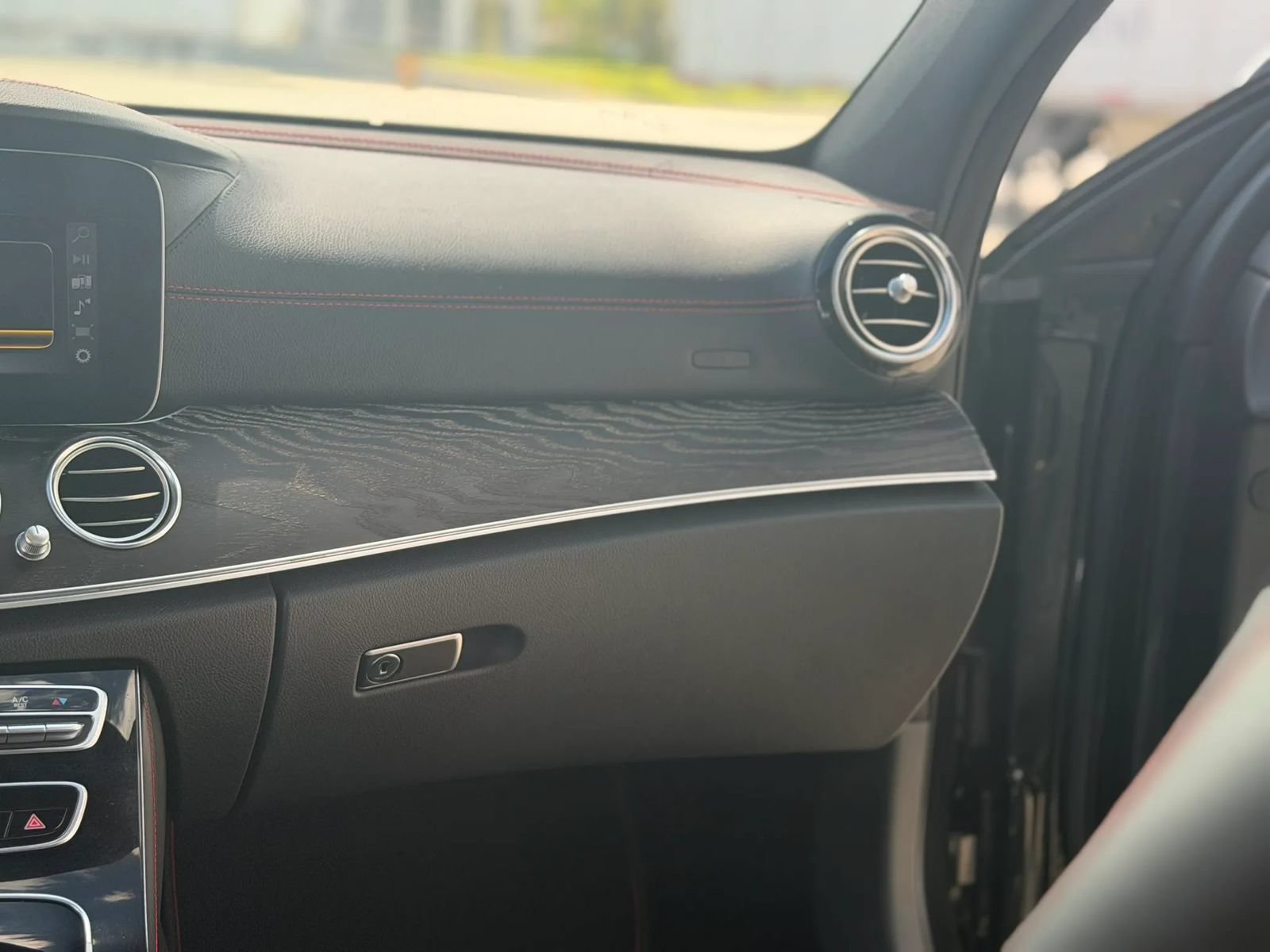 Used 2018 Mercedes-Benz E 43 AMG 4MATIC Sedan image 32