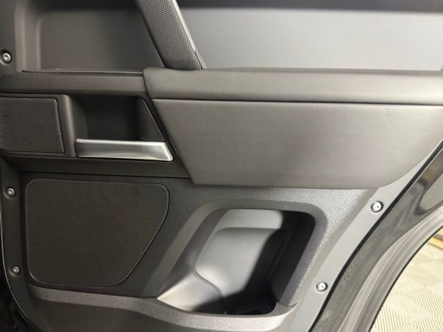 New 2026 Land Rover Defender 110 X image 27