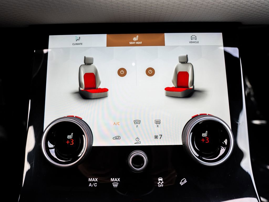 Used 2023 Land Rover Range Rover Evoque R-Dynamic S image 33