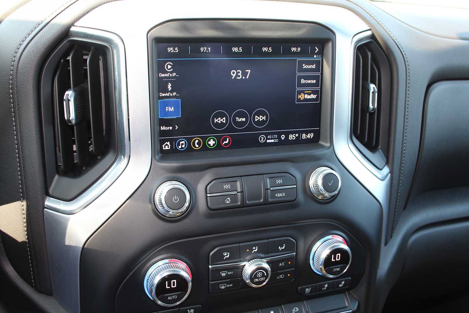 Used 2021 GMC Sierra 1500 SLT AWD/4WD image 35