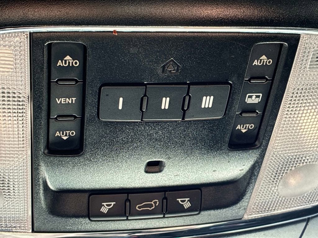 Used 2019 Jeep Grand Cherokee Overland image 38