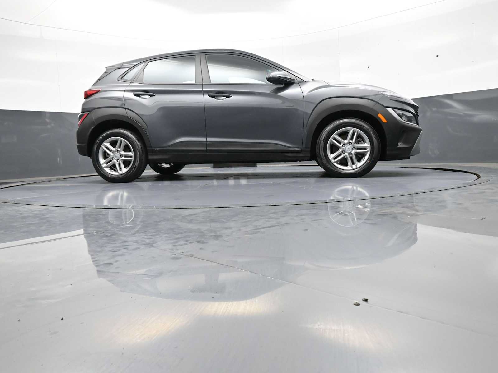 Used 2023 Hyundai Kona SE w/ Cargo Package AWD/4WD image 27