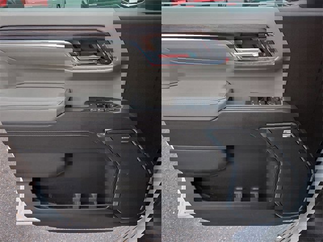 Used 2024 GMC Sierra 1500 SLT w/ SLT Premium Plus Package image 18