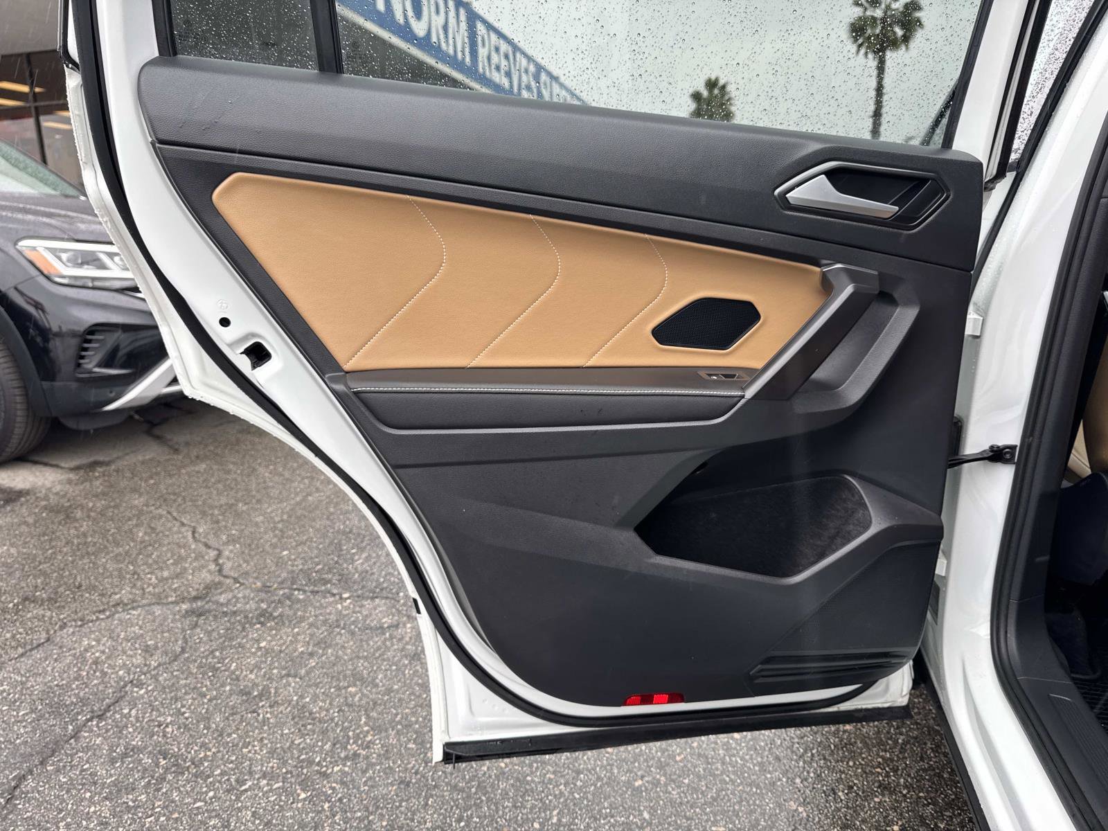 Certified 2022 Volkswagen Tiguan SE R-Line image 24