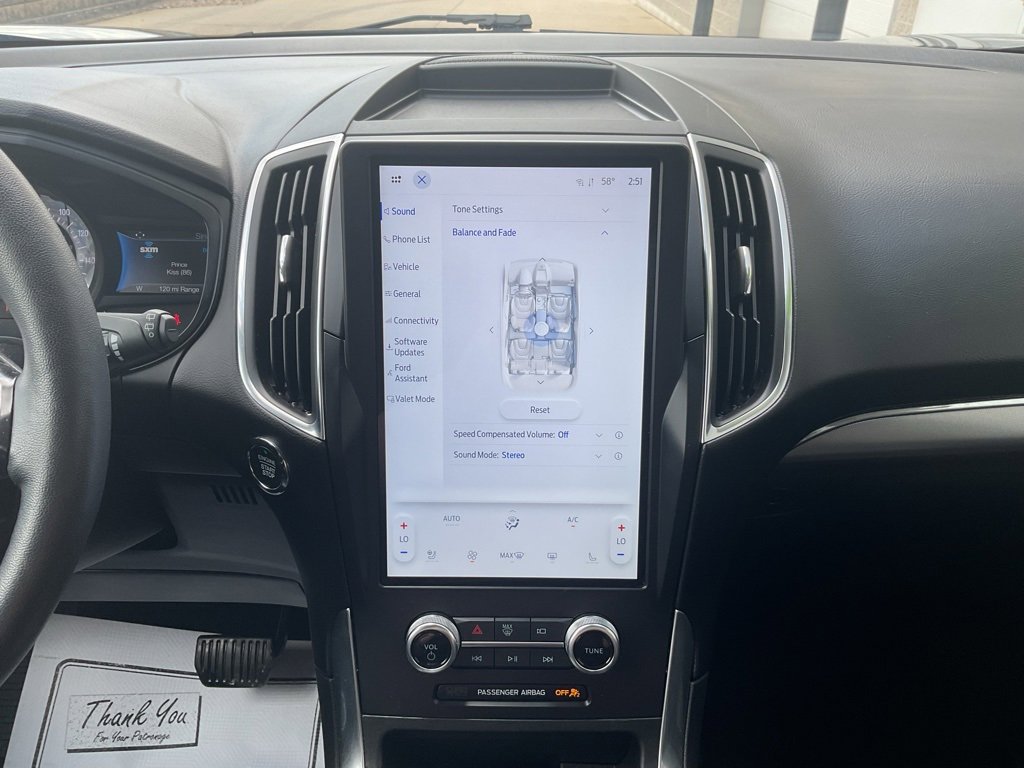 Used 2024 Ford Edge Titanium image 18