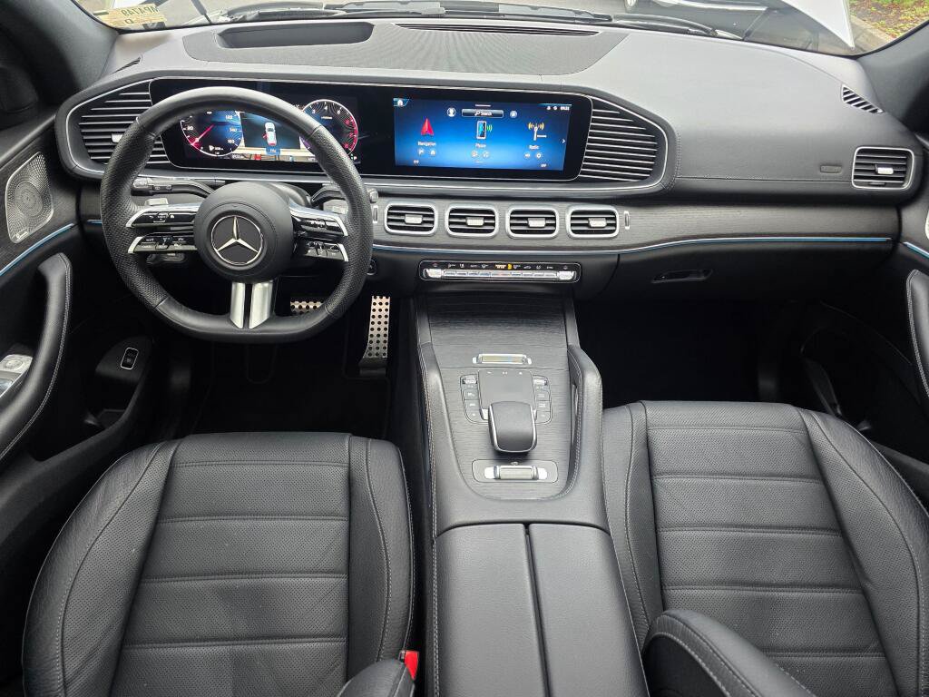Used 2024 Mercedes-Benz GLS 450 4MATIC image 17