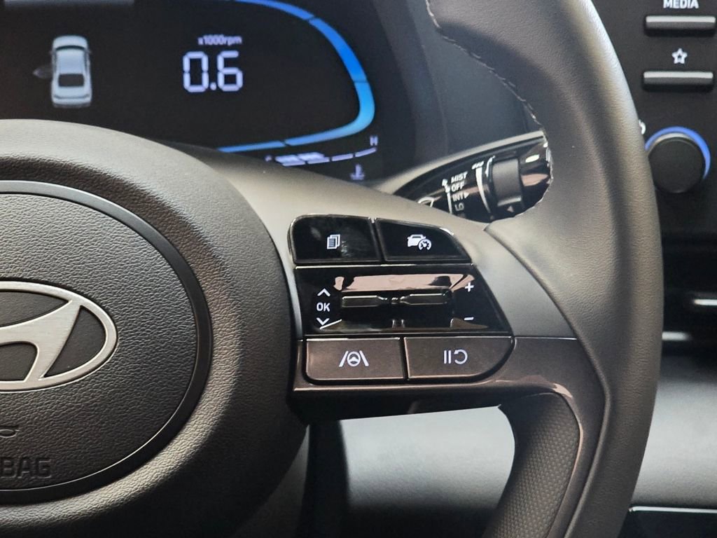 New 2026 Hyundai Elantra SEL Sport Premium FWD image 18