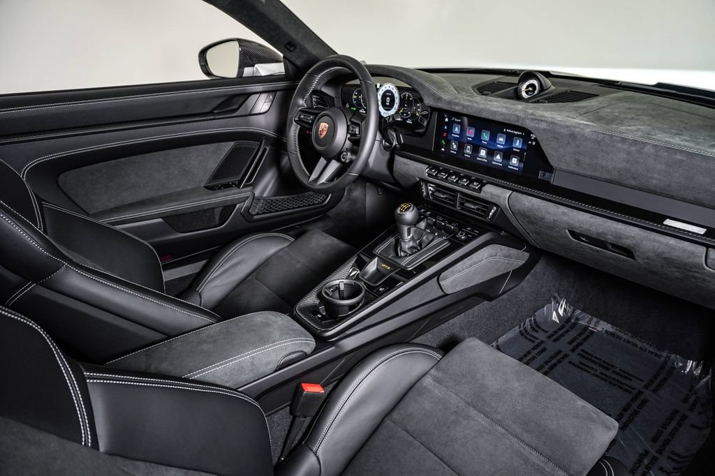 Certified 2026 Porsche 911 GT3 RWD image 15